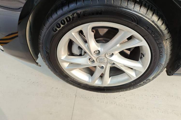 Used Buick Regal 2024 25T Deluxe Edition Exterior 7