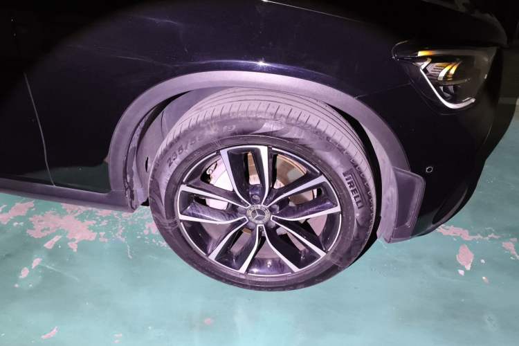 Used Mercedes-Benz GLC 2021 GLC 260 L 4MATIC Luxury Model Right Front Wheel Hub