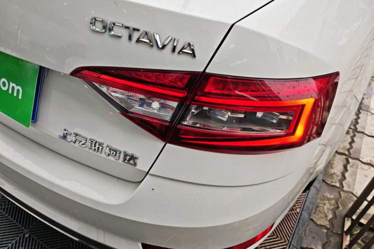 Used Skoda Octavia 2018 TSI230 DSG Luxury Edition