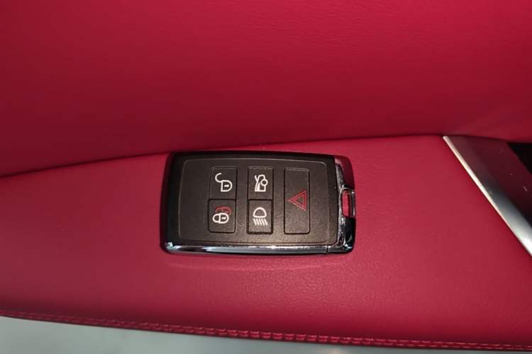 Used Jaguar XEL 2024 2.0T 250 PS R-DYNAMIC S Advanced Sport Edition
