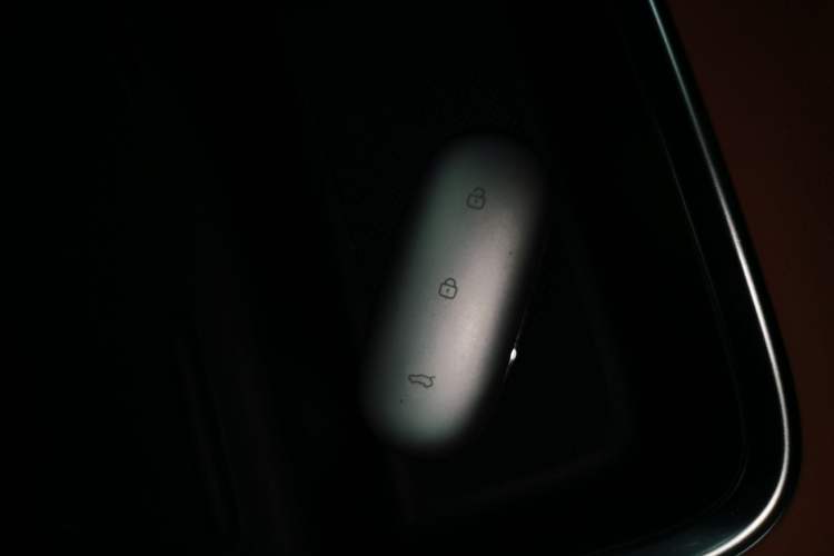 Used Li Auto L8 2023 Pro Model
