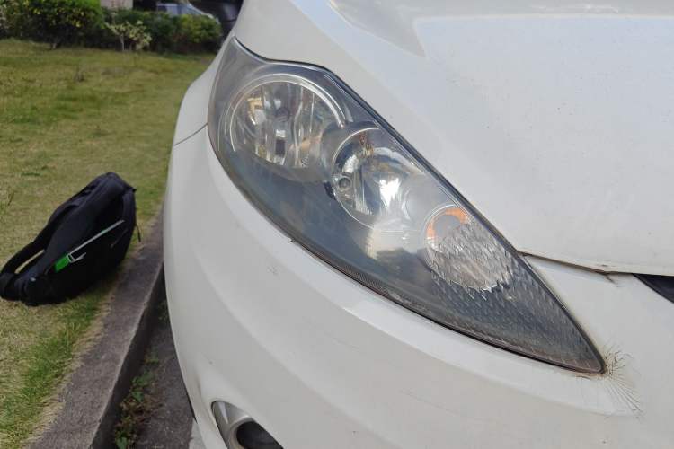 Used Ford Fiesta 2011 Hatchback 1.5L Automatic Sport Model Right Front Headlight