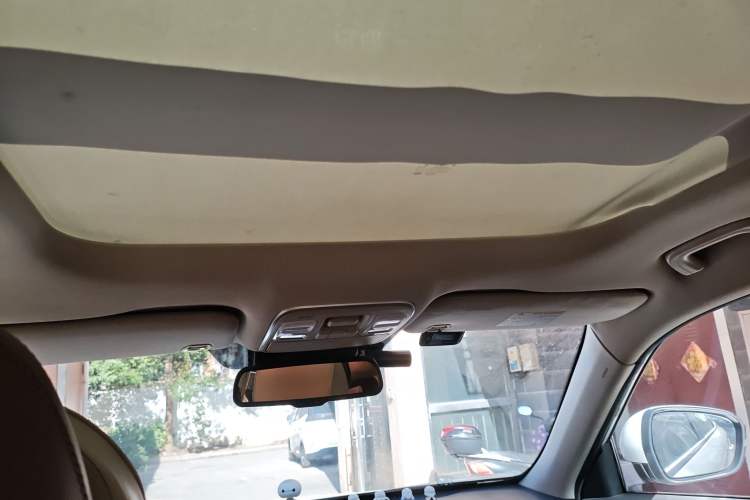 Used Geely Auto Emgrand X7 Sport 2016 1.8TD Automatic ZhiZun Version