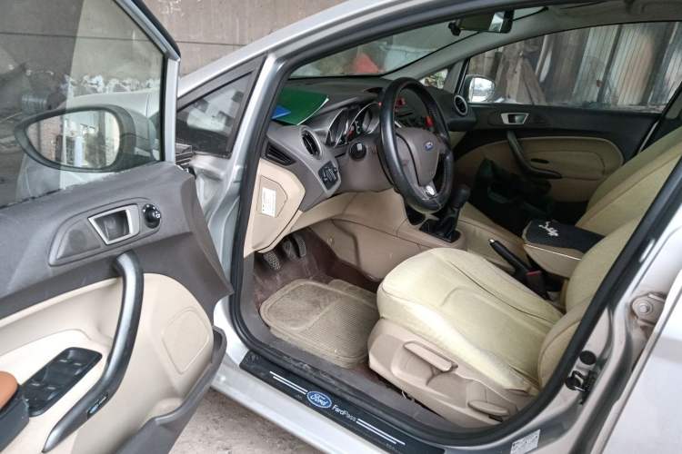 Used Ford Fiesta 2011 Sedan 1.5L Manual Fashion Edition
