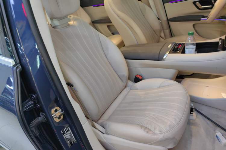 Used Mercedes-Benz EQS SUV 2023 450 4MATIC Pioneer Edition