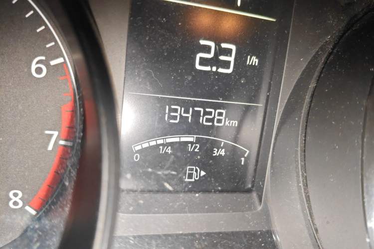 Used Volkswagen Gran Lavida 2017 1.6L Automatic Fashion Edition Odometer Close Up