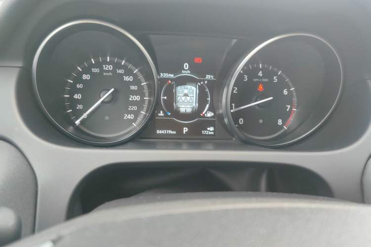 Used Land Rover Discovery Sport 2018 240 PS PURE Edition
