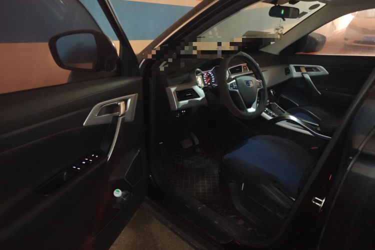 Used Geely Auto Emgrand X7 Sport 2018 1.8TD Automatic Two-Wheel Drive Zhiya Model