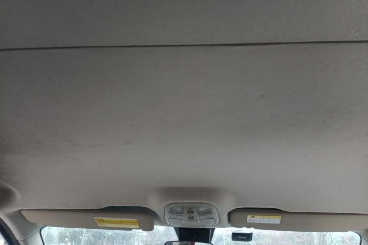 Used SAIC MAXUS G10 2019 PLUS 1.9T Manual Passenger Version Diesel Emission Standard China V
