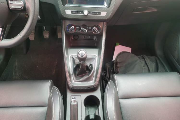 Used MG ZS 2018 1.5L Manual Elite Edition China V standard
