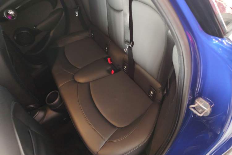 Used MINI MINI 2019 1.5T COOPER Classic Edition Five-Door Version