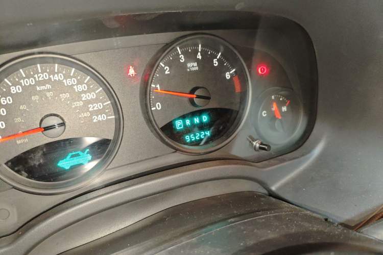 Used Jeep Compass 2012 2.0L two-wheel drive sport version