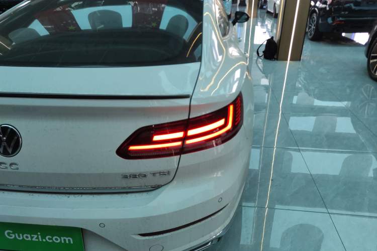 Used Volkswagen FAW-Volkswagen CC 2023 380TSI Striking Edition
