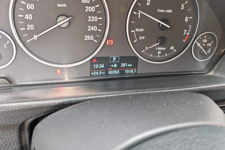 Used BMW 3 Series 2016 320Li Ambition Model
