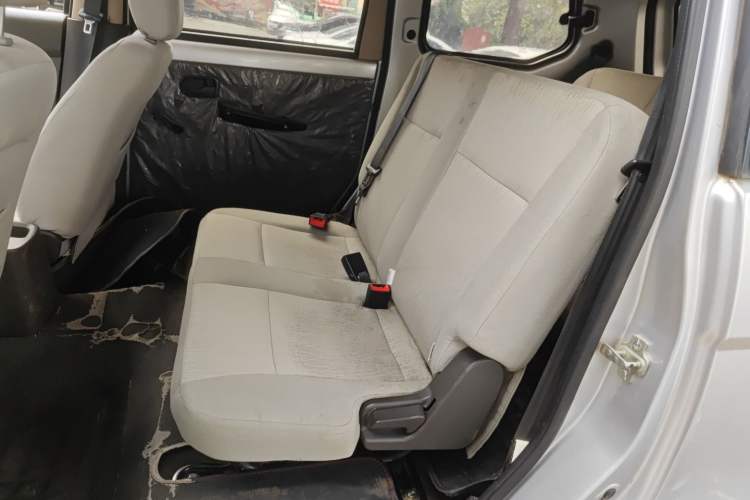 Used Wuling Hongguang 2015 1.5L S Basic Version China V Standard