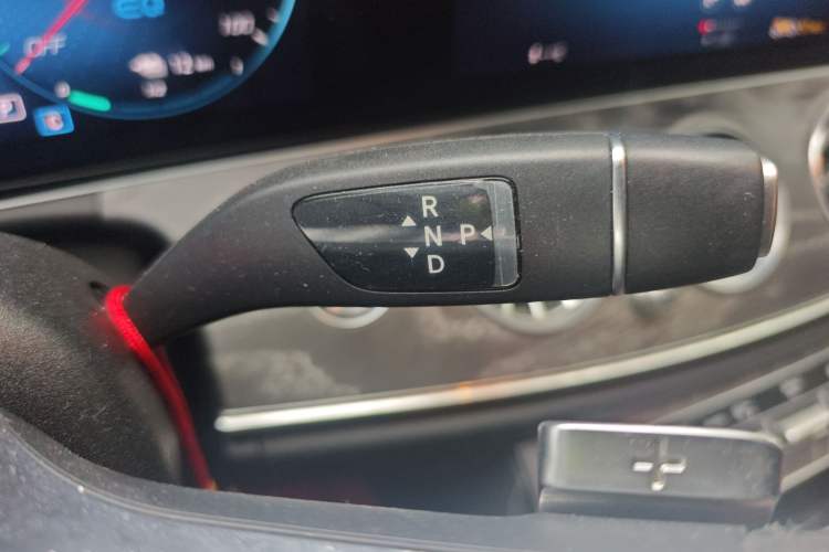 Used Mercedes-Benz E-Class New Energy 2021 E 350 e L Plug-in Hybrid Sports Sedan