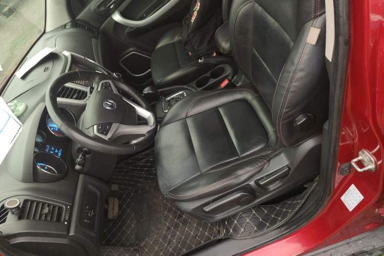 Used Changan CS35 2015 1.6L Automatic Luxury Model China IV Standard