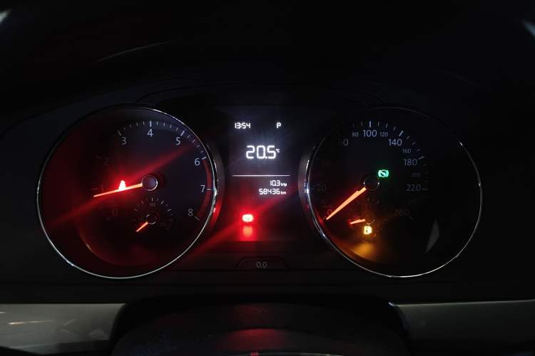 Used Volkswagen Lamando 2015 230TSI DSG Fashion Edition Instrument Cluster