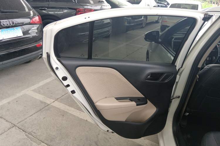 Used Honda Greiz 2016 1.5L CVT Classic Edition
