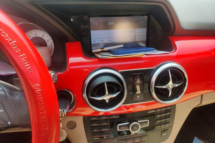 Used Mercedes-Benz GLK-Class 2013 GLK 300 4MATIC Dynamic Sunroof Model Audio And AC Panel