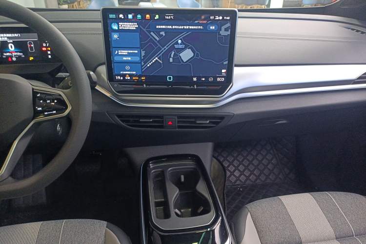 Used Volkswagen ID.4 CROZZ 2025 Pure Edition
