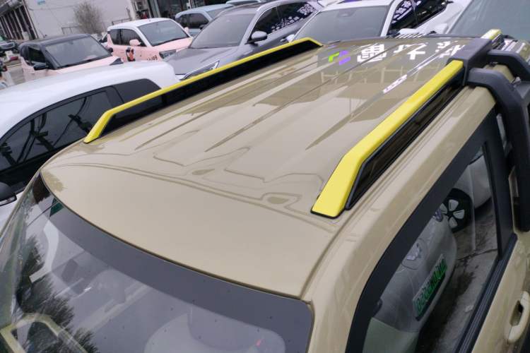 Used Geely Galaxy Panda 2024 200km Panda Rider Roof