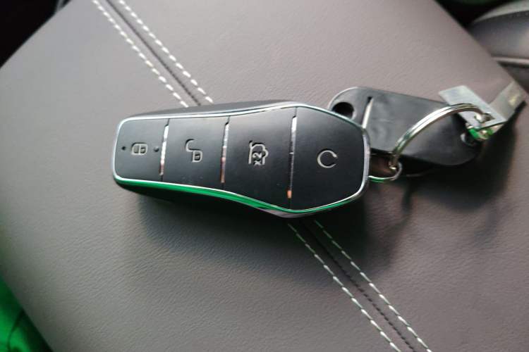 Used BYD Song PLUS New Energy 2025 EV Smart Drive Edition 605km Flagship Model
