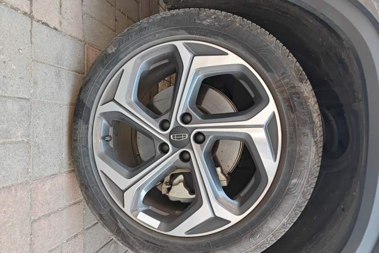 Used Geely Auto Monjaro L 2024 2.0TD High-Power Automatic Two-Wheel Drive Yunqi Version