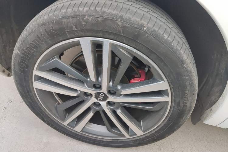 Used Audi Q5L 2023 40T Fashionable and Dynamic Edition
