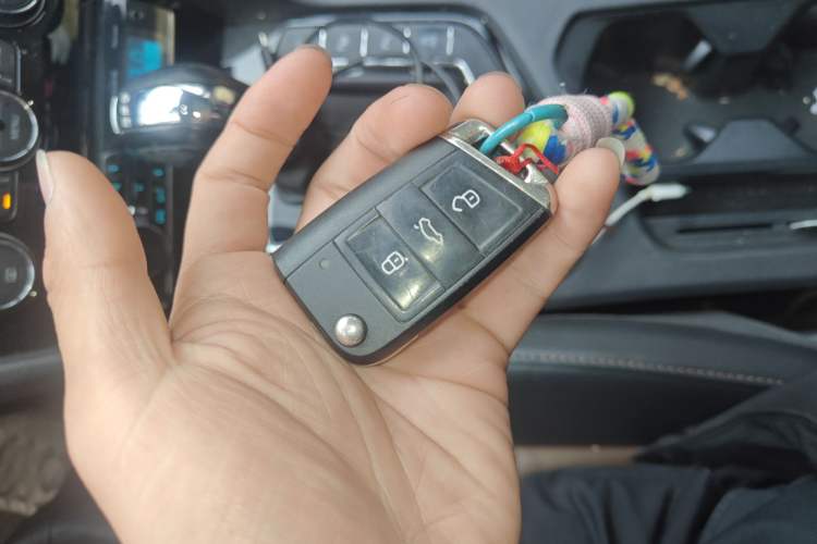 Used Volkswagen Tharu 2019 280TSI Two-Wheel Drive Flagship Version China VI Standard Vehicle Key