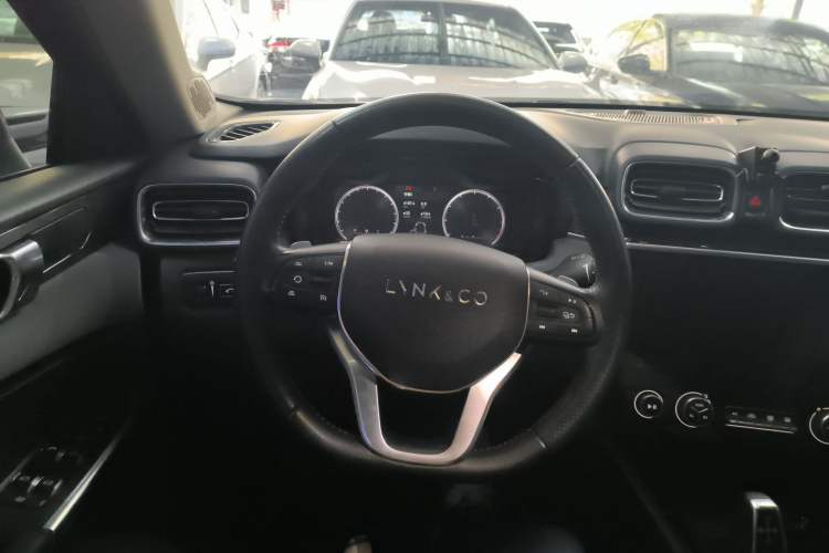 Used Lynk & Co 02 2019 High-Energy Edition 2.0T Automatic Two-Wheel Drive Rugged Version China VI Standard
