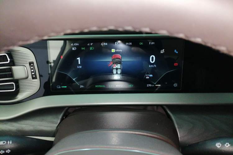 Used Denza D9 2024 DM-i 980 Four-Wheel Drive Prestige Model
