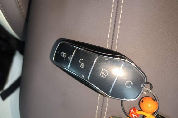 Used BYD Song PLUS New Energy 2025 EV Intelligent Driving Version 520km Premium Model Interior 1