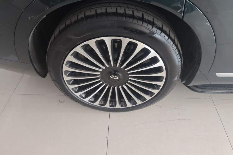 Used Hima AITO M9 2025 Extended-Range Ultra Version 52 kWh 5-Seater Edition