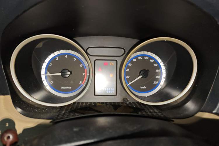 Used Soueast V5 Lingzhi 2012 1.5L Manual Standard Edition