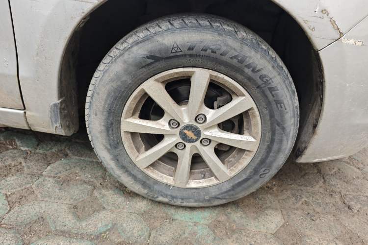 Used Chevrolet Sail 2013 Sedan 1.2L Manual Fashionable Happiness Edition
