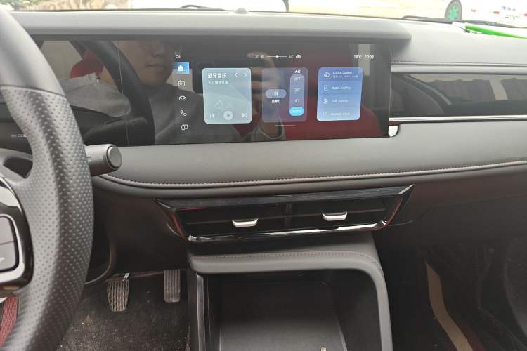 Used Roewe i5 2023 1.5L Manual Comfort Edition
