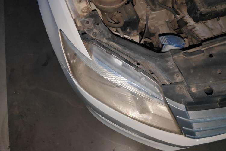 Used Volkswagen Santana 2015 1.6L Manual Fashion Edition
