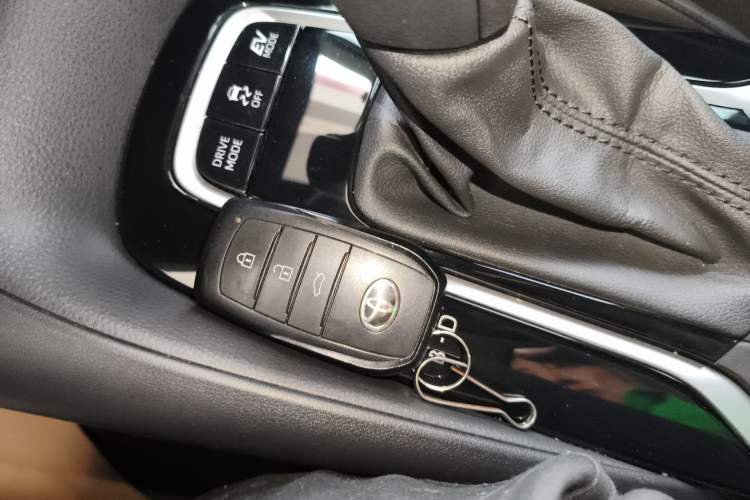 Used Toyota Corolla 2024 1.8L Smart Electric Hybrid Dual-Engine Pioneer Edition
