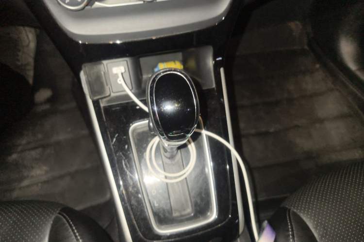 Used Nissan Sylphy 2018 1.6XV CVT Deluxe Edition Gear Lever