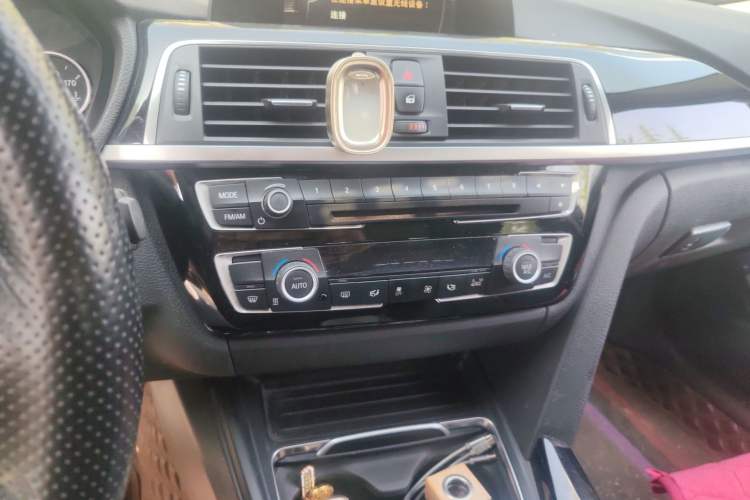 Used BMW 3 Series 2016 320Li Fashion Model
