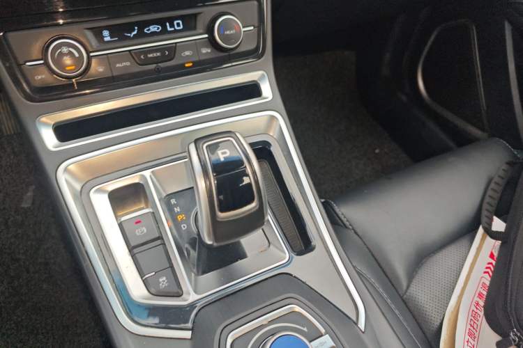 Used Geely Auto Emgrand New Energy 2018 EV450 Ambition Model Gear Lever
