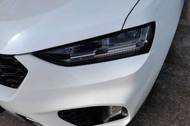 Used Wey VV7 2017 2.0T Ultra-Luxury Version