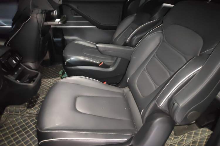 Used Hyundai Custo 2024 270TGDi LUX Prestige Edition Left Rear Seat