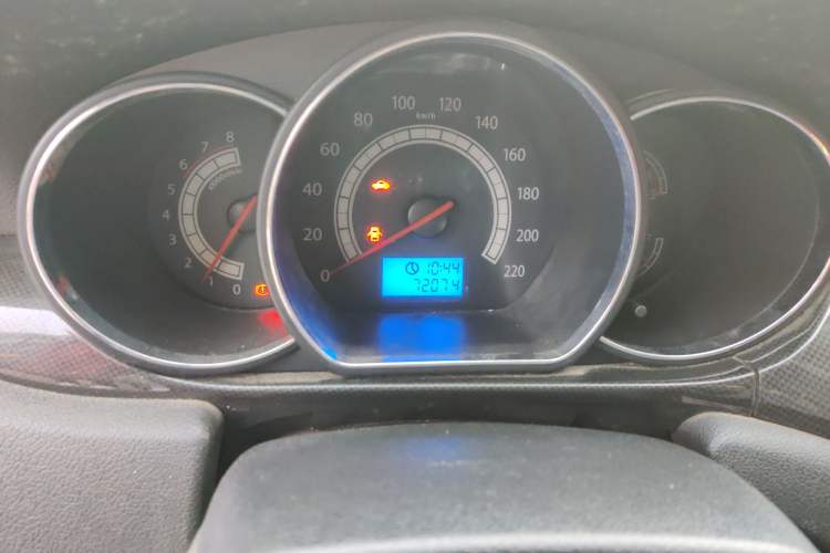 Used JAC Group Heyue 2012 1.5L Manual Standard Edition