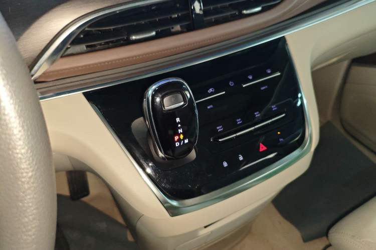 Used Buick GL8 2023 Land Executive Class Comfort Model Gear Lever