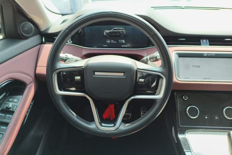 Used Land Rover Range Evoque New Energy 2022 Aurora L P300e Plug-in Hybrid Electric Version Steering Wheel