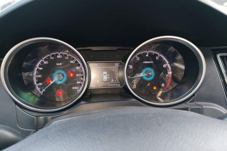 Used Zotye SR7 2016 1.5T Manual Cube Heart Edition China IV Standard
