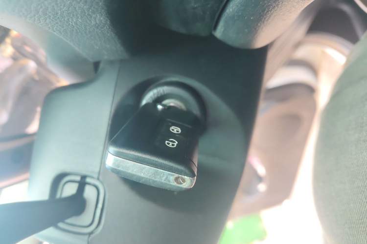 Used Haima Fumei 2012 Sedan 1.6L Manual Fashion Edition