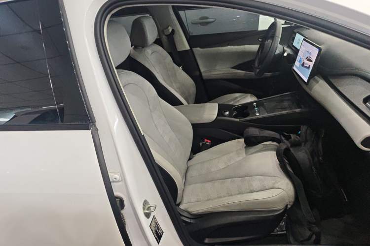 Used BYD Seal 06 DM-i Touring 2025 DM-i 80KM Prestigious Edition Right Front Seat